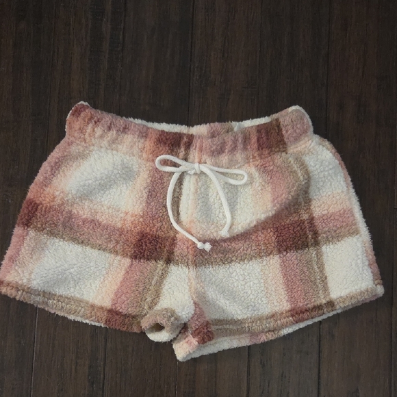No Boundaries Other - Pink & Brown Plaid Fleece Shorts